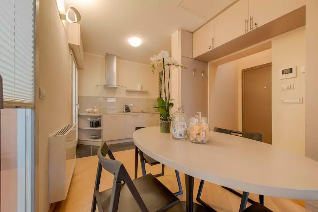 Bologna Altana Deluxe Apartment Exterior photo